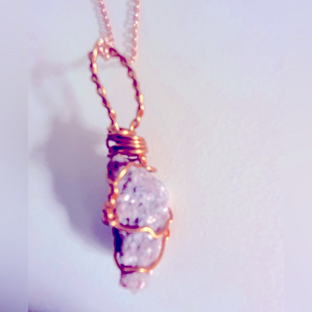 NWT Necklace Lepidolite lavender raw stone, 2” copper wire-wrapped & 18” chain